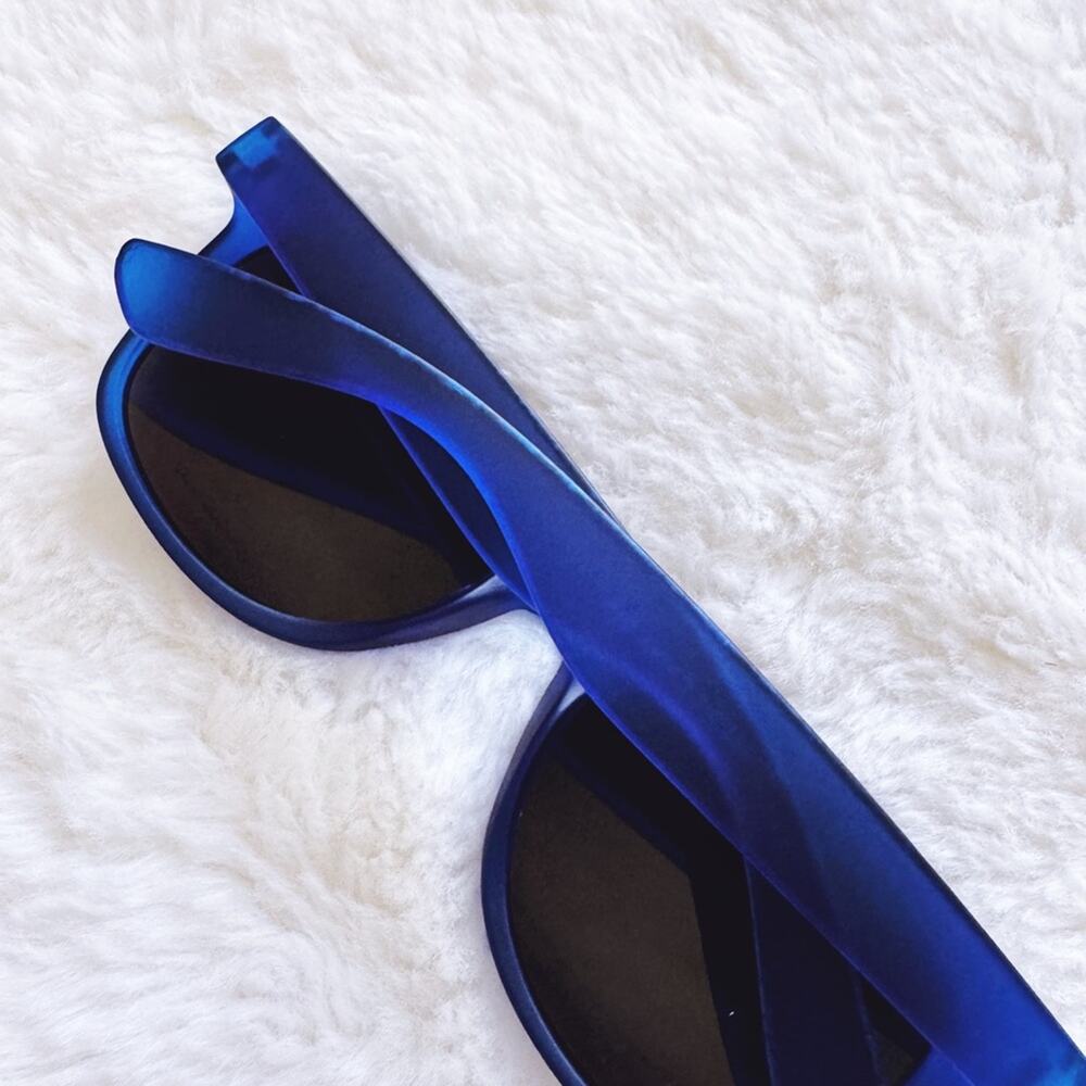 Lola Blue Polycarbonate Sunglasses - Picture 11 of 12